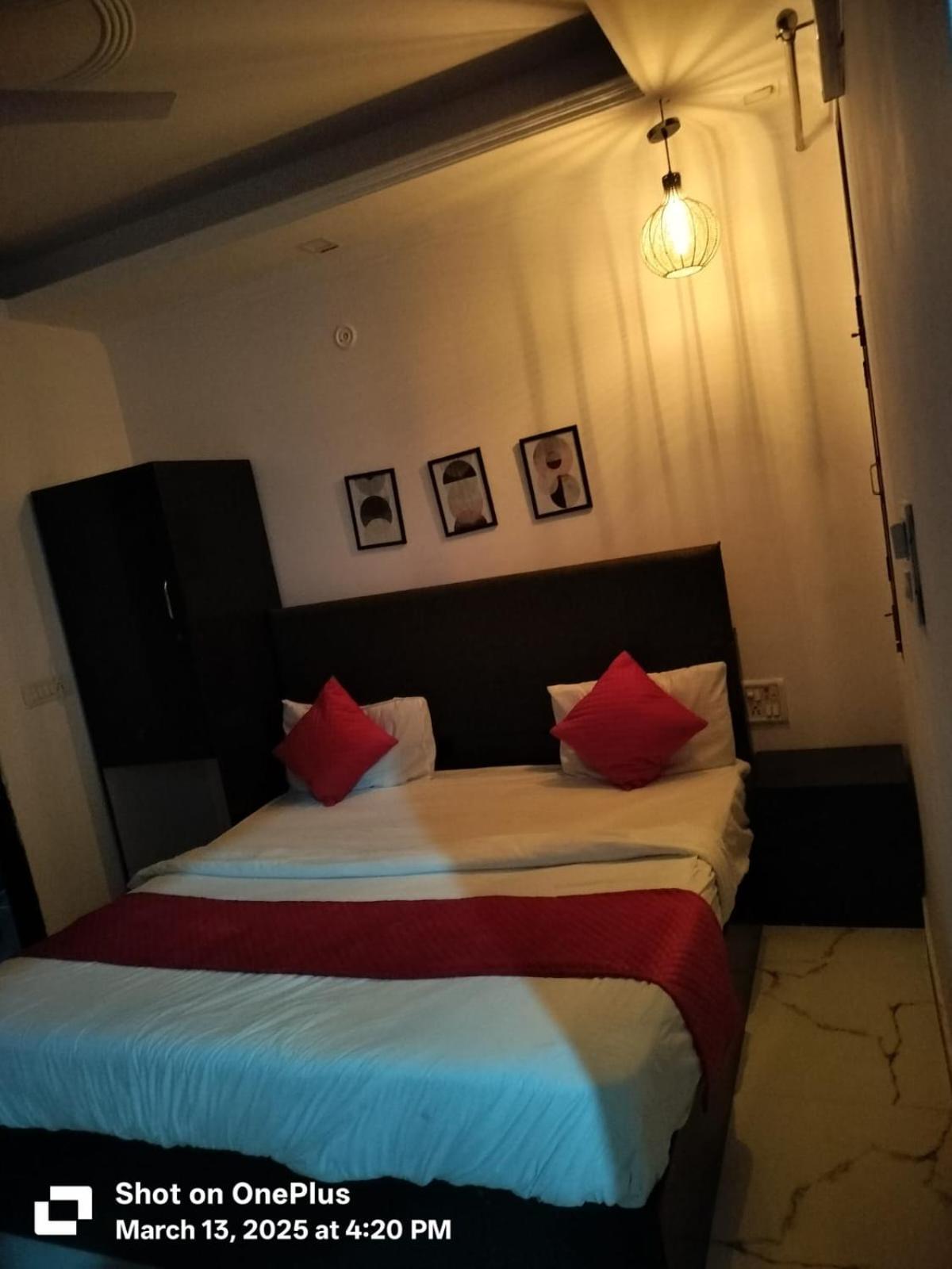 Downtown Hotel New Delhi